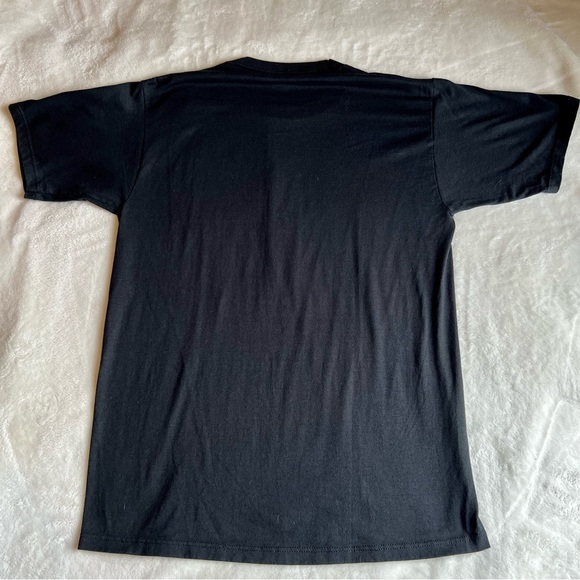 Red Onion Saloon tee, color black, size large - Picture 2 of 2